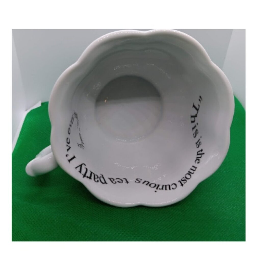 Paul Cardew Alice in Wonderland cup and saucer set in the box - Picture 5 of 9
